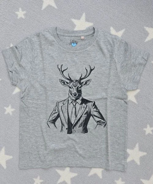 Graues T-Shirt mit edler Hirsch-Illustration im Anzug
